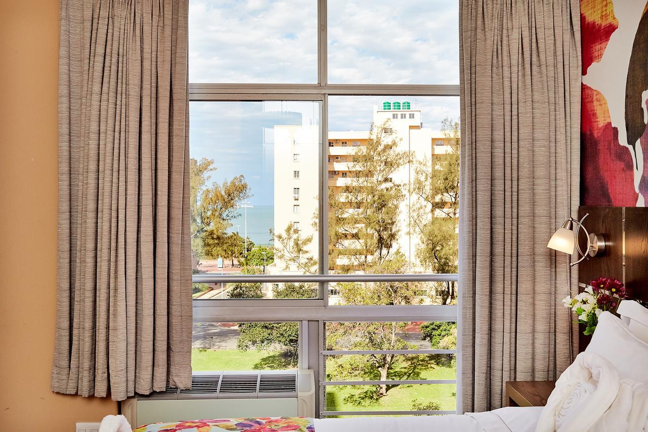 First Group Oceanic Hotel เดอร์บัน ภายนอก รูปภาพ